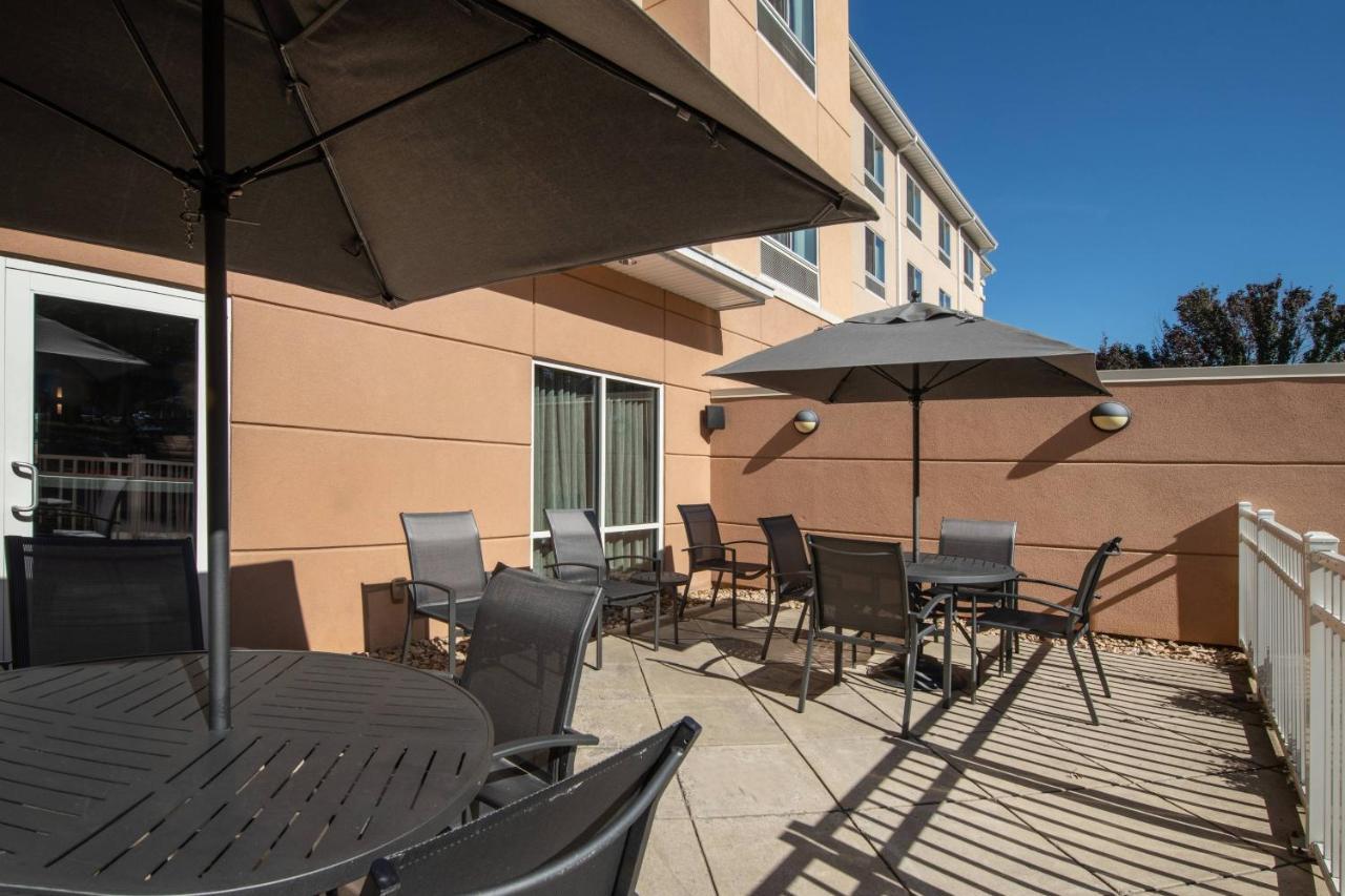 Fairfield Inn And Suites By Marriott Harrisonburg Exterior photo